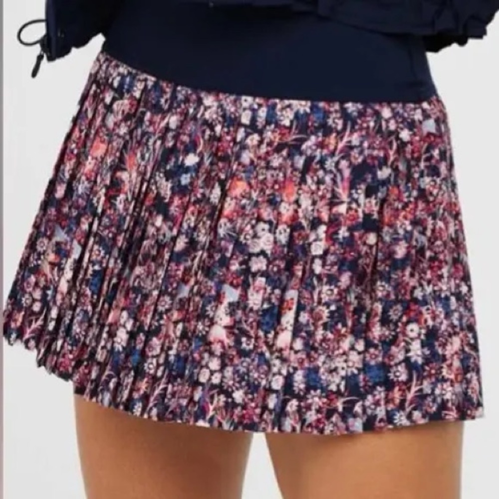 Aerie Floral Skort with Navy Waistband
